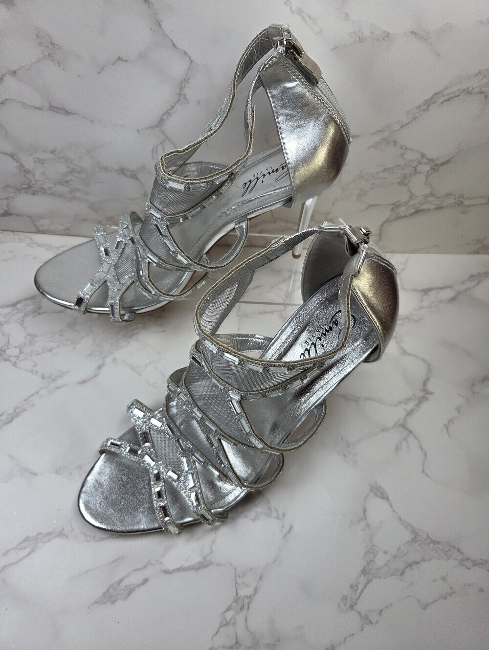 Silver Strappy Evening Heels by(B34)